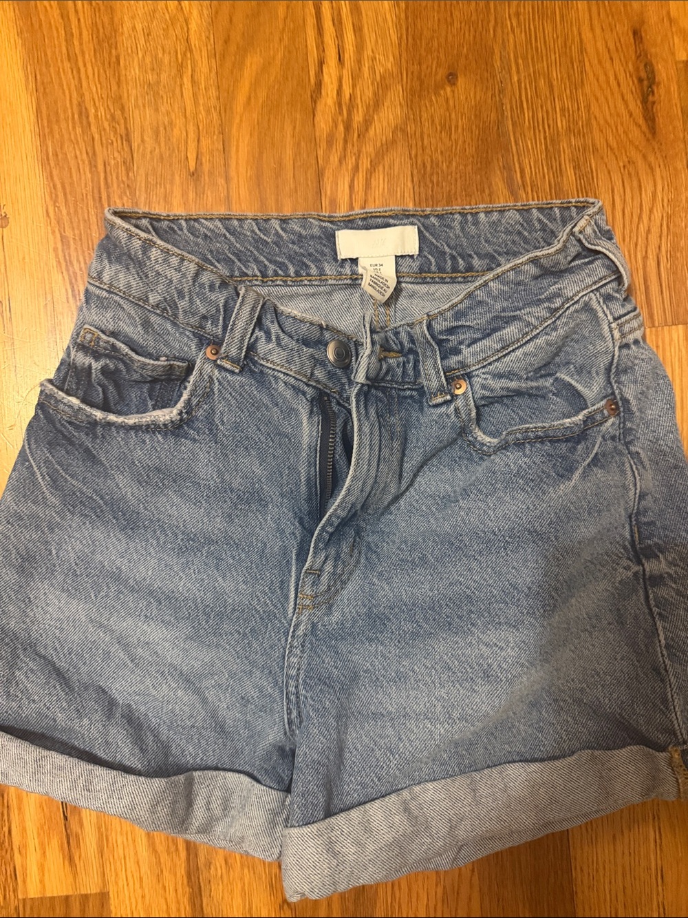 H&M Light Blue Denim Cuffed Women's Shorts